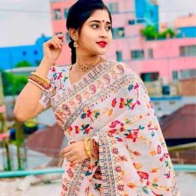 হাফ সিল্ক জামদানি শাড়ি সাথে ব্লাউজ পিছ ফ্রি S-01